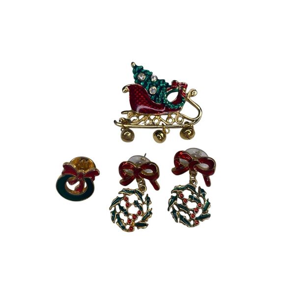 Christmas Sleigh Pin Wreath Pin and Holly Wreath Dangle Earrings Festive Jewelry - Picture 3 of 7